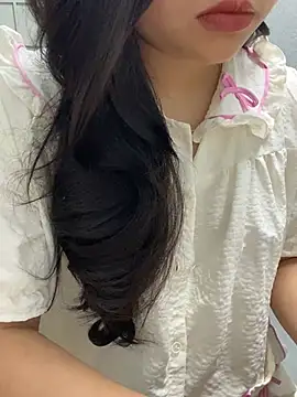 Rosecute11 online show from April 16, 2026, 2:56 am