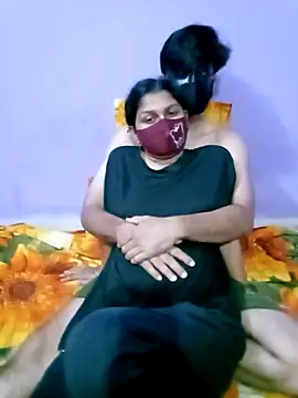 Jerin Couple61 online show from April 15, 2026, 6:12 pm