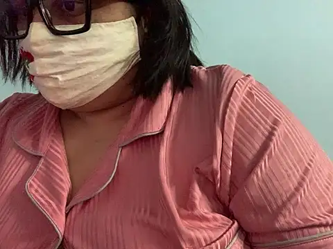 Snapshot of First_sexywoman chatting on April 8, 2026, 4:52 pm First sexywoman online show from April 8, 2026, 4:52 pm