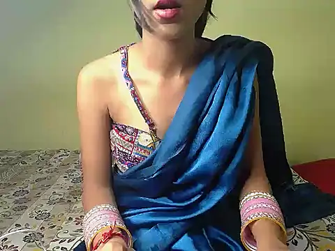 Snapshot of hoty-vani chatting on June 17, 2026, 8:25 am hoty-vani online show from June 17, 2026, 8:25 am