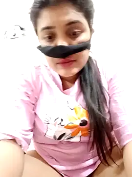 Joya-22 online show from April 5, 2026, 11:33 pm