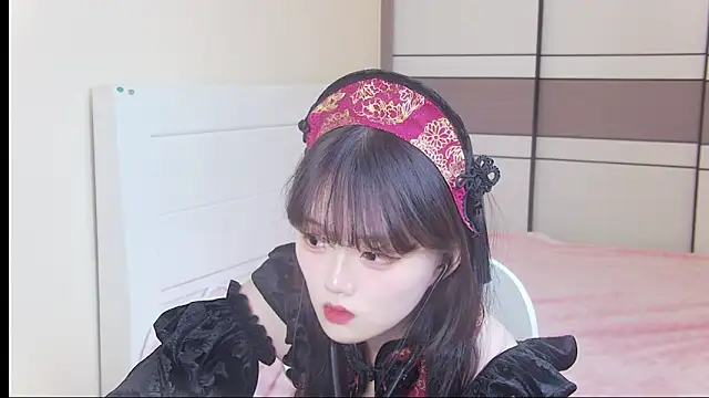 Snapshot of NINI531 chatting on May 5, 2026, 9:34 am NINI531 online show from May 5, 2026, 9:34 am