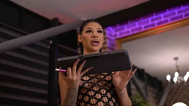 SpicyLeyla online show from April 3, 2026, 6:03 pm