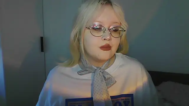 Elayne Sweet online show from May 30, 2026, 6:09 am