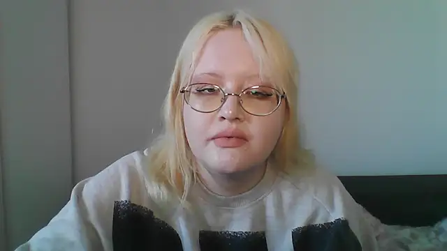 Elayne Sweet online show from April 16, 2026, 8:04 am