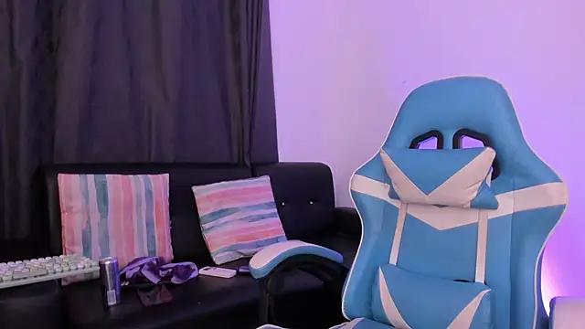 Sunny Page online show from April 10, 2026, 4:08 am