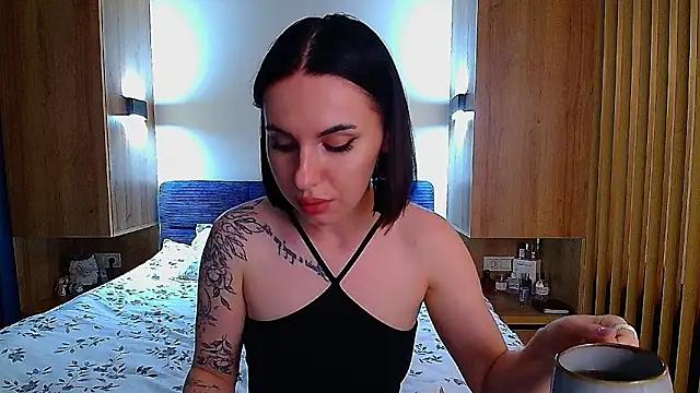 Snapshot of Sour_Berry_ chatting on May 31, 2026, 6:42 pm Sour Berry online show from May 31, 2026, 6:42 pm