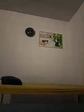 Snapshot of Lina-Naughty chatting on April 3, 2026, 7:59 am Lina-Naughty online show from April 3, 2026, 7:59 am