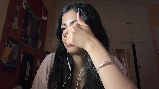 JenniRoutt online show from April 11, 2026, 4:32 pm