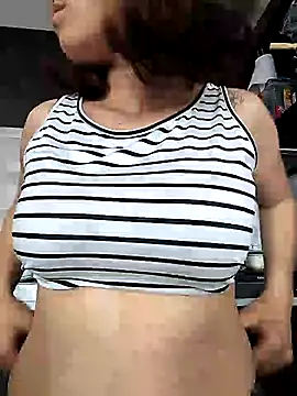 Akhanex01 online show from June 27, 2026, 6:36 pm