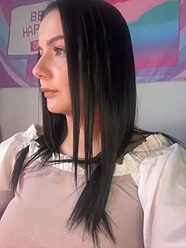 L0LA XO online show from April 3, 2026, 12:11 pm