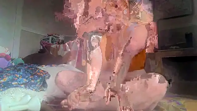 knottyn3bulara online show from April 15, 2026, 7:40 pm