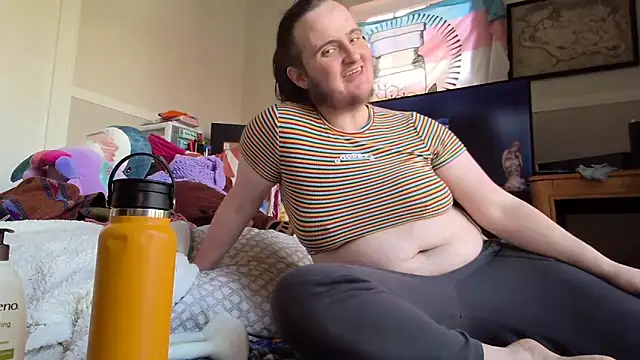 knottyn3bulara online show from April 17, 2026, 4:32 pm