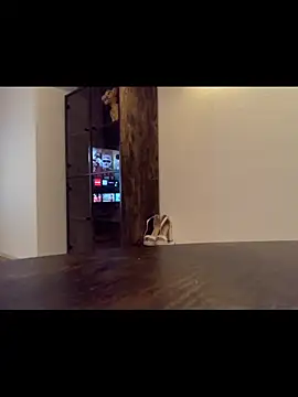 HotTemptation  online show from April 1, 2026, 7:33 pm