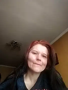 Snapshot of VeronikaLogan chatting on May 15, 2026, 3:48 am VeronikaLogan online show from May 15, 2026, 3:48 am