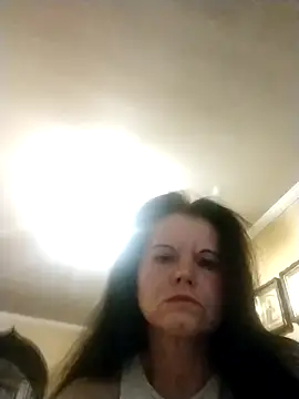 Snapshot of VeronikaLogan chatting on July 3, 2026, 2:18 am VeronikaLogan online show from July 3, 2026, 2:18 am