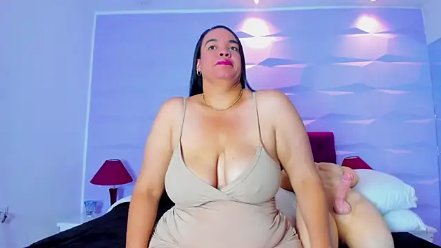 Veronica Nasty  online show from April 7, 2026, 7:37 pm