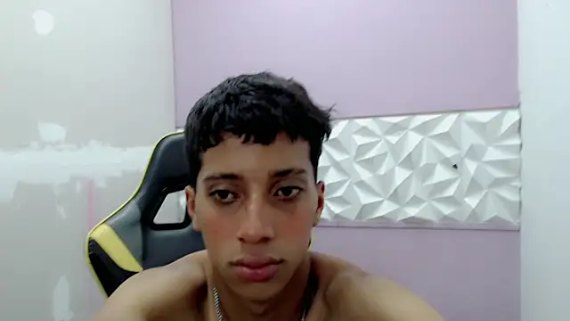 Yei lee  online show from April 2, 2026, 4:30 am