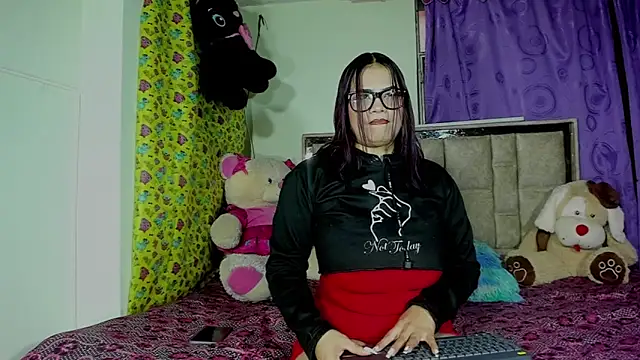 Snapshot of moniquehisk chatting on April 15, 2026, 3:05 pm moniquehisk online show from April 15, 2026, 3:05 pm