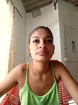 Snapshot of Lyra_Siren chatting on April 4, 2026, 4:46 pm Lyra Siren online show from April 4, 2026, 4:46 pm