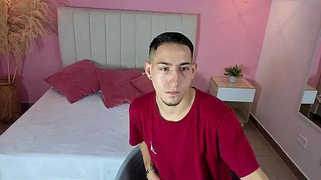 Snapshot of jhan_vassilis chatting on April 16, 2026, 3:46 pm jhan vassilis online show from April 16, 2026, 3:46 pm