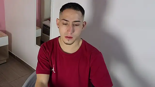 Snapshot of jhan_vassilis chatting on April 13, 2026, 3:16 pm jhan vassilis online show from April 13, 2026, 3:16 pm