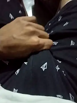 Daddy 004   online show from April 13, 2026, 1:09 am