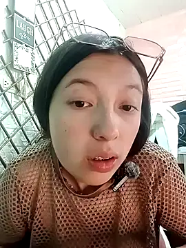 Aylin-LV online show from April 16, 2026, 7:36 pm