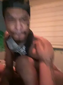 JRNBLU44 online show from April 15, 2026, 11:27 am