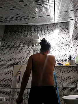 Vanzinho83 online show from April 16, 2026, 2:34 am