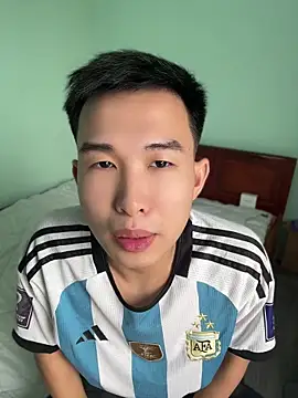 Snapshot of tuanhip chatting on April 14, 2026, 3:11 am tuanhip online show from April 14, 2026, 3:11 am