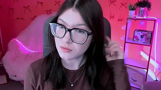 JennyGibson online show from May 11, 2026, 5:09 am
