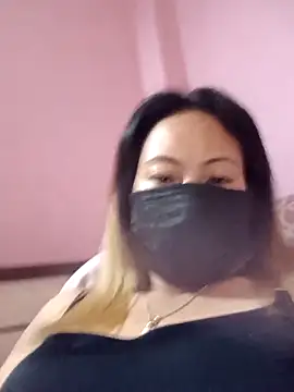 Snapshot of Bristy_BigBoobs chatting on April 15, 2026, 3:45 am Bristy BigBoobs online show from April 15, 2026, 3:45 am