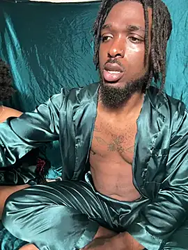 Fijixxxx online show from April 14, 2026, 3:33 am