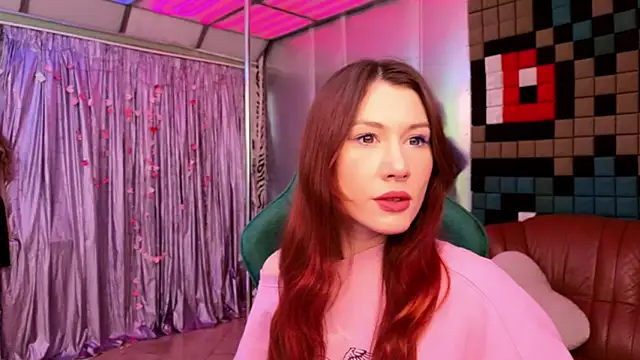 Snapshot of northern_moon chatting on April 19, 2026, 5:19 am northern moon online show from April 19, 2026, 5:19 am