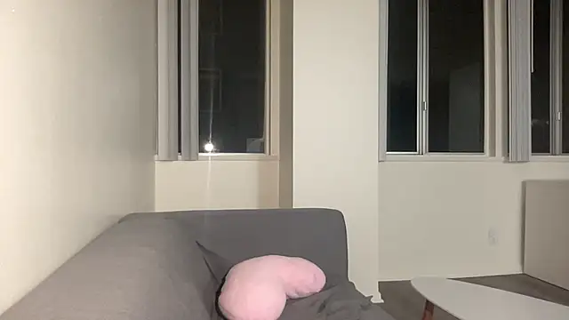 esteemaexo online show from April 14, 2026, 4:28 am