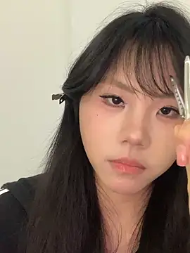 Lina 577 online show from April 11, 2026, 7:45 am