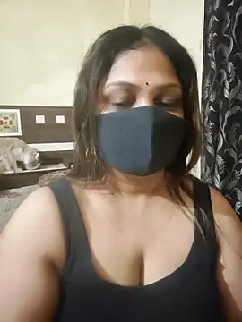 SluttySonam online show from April 8, 2026, 7:59 pm