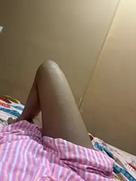 Snapshot of hornygirl_2026 chatting on July 15, 2026, 9:05 am hornygirl 2026 online show from July 15, 2026, 9:05 am