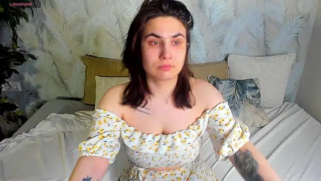 Alisa Froks online show from April 10, 2026, 9:27 am