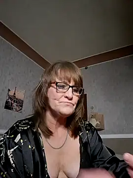 Manulyonok511 online show from April 10, 2026, 3:02 am