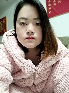 qazplm1123 online show from April 9, 2026, 12:33 pm