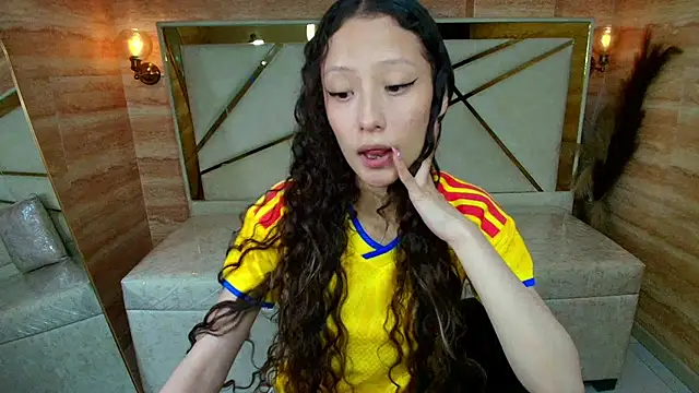 Snapshot of abby__r chatting on June 17, 2026, 1:10 pm abby r online show from June 17, 2026, 1:10 pm