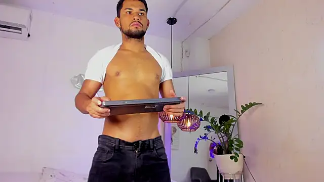 Snapshot of xhj_Gambaru chatting on April 16, 2026, 11:44 am xhj Gambaru online show from April 16, 2026, 11:44 am