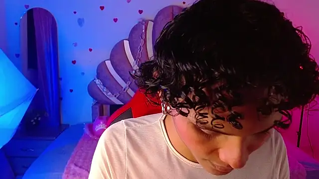 elio fox online show from April 7, 2026, 11:34 am