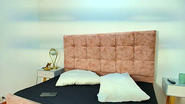 Pablo Cruzz online show from April 11, 2026, 7:28 pm