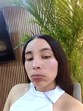 Delphine doll online show from April 15, 2026, 7:58 pm