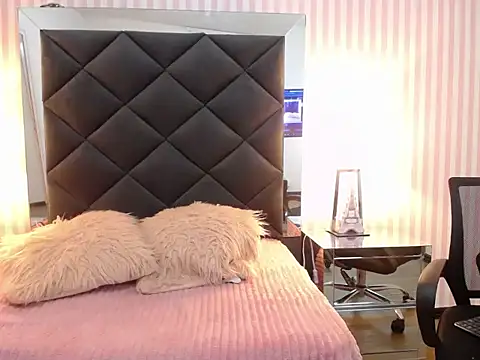 Snapshot of Samy_Lee01 chatting on April 14, 2026, 12:21 pm Samy Lee01 online show from April 14, 2026, 12:21 pm