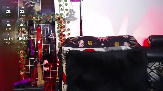 Snapshot of Lexxii_hot_col chatting on July 9, 2026, 8:19 pm Lexxii hot col online show from July 9, 2026, 8:19 pm