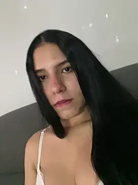 IsabelaRivers online show from April 16, 2026, 3:07 am